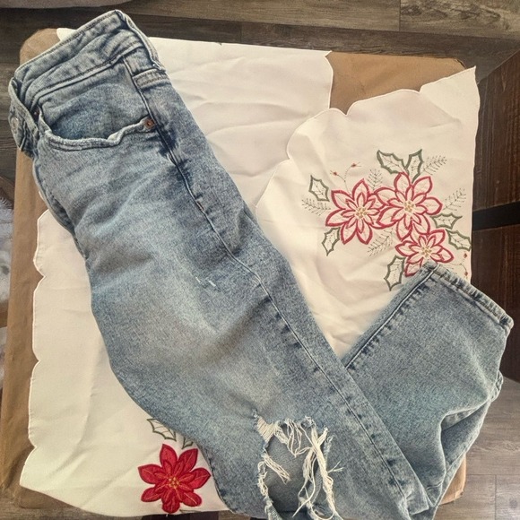 Old Navy Women's Jeans size 2 - Picture 9 of 10